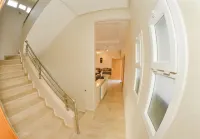 Villa Indépendante Avec Piscine