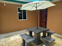 Charming 2-bedroom apartment in fabulous Montrose with WiFi, AC Hotels near DSM Plaza