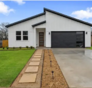 Hot Tub Serenity: A Stellar Stay - 4 b/3b Amazing