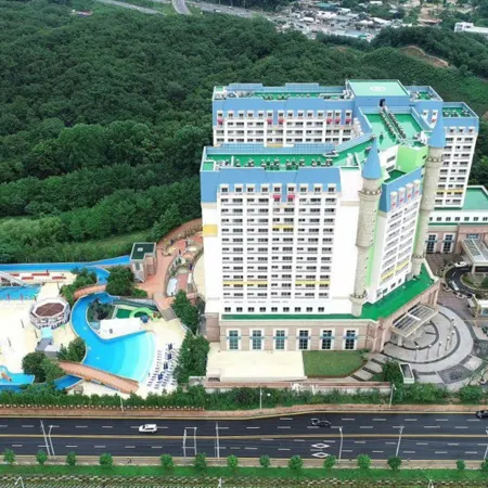Islandcastle Hotel&Waterpark Отели рядом с достопримечательностью «Детская библиотека «Чудо» в районе Тобонгу»