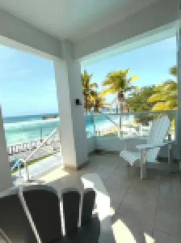 วินทานา อัล อตลันติโก ที่ อาเรซิโบ 681 โอเชี่ยน ไดรฟ์