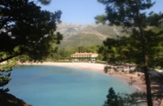 Mediterranean style house, children u. Pet Friendly, very well adapted to nature