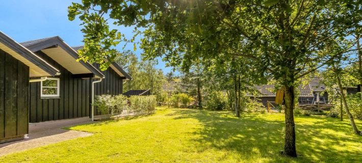 "Roska" - 1.3km from the Sea Hotels in Saltum