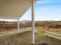 "Ferdine" - 1.5km from the Sea