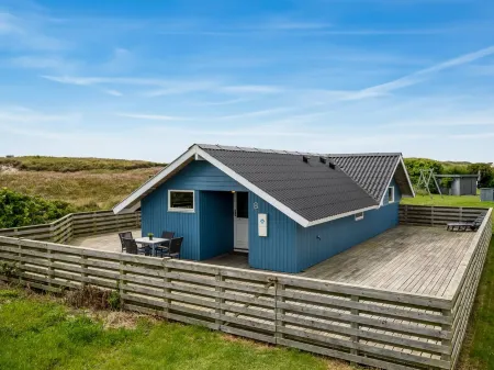 "Valia" - 400m to the Fjord Отели в г. Hvide Sande