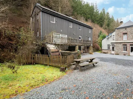Historic Watermill in Bohan, Cleaning Included
