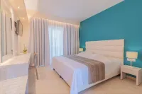 Christa Apartments