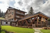 Avalanche - Alpine Boutique Hotel Hotel in zona The Club