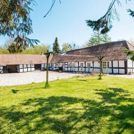 7 person holiday home in Grenaa