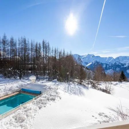 Apartment in Alpe d'Huez with Heated Pool
