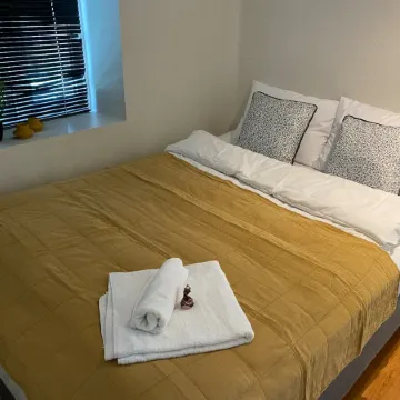 Central bus station apt (D14C)