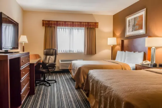 Quality Inn Cromwell - Middletown Hotel di 