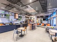 宜必思布拉幹薩酒店