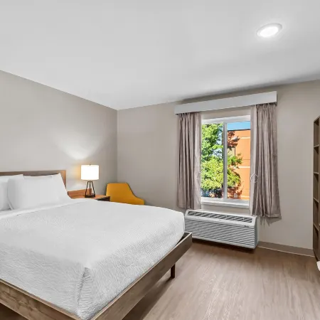 Echo Suites Extended Stay by Wyndham Sterling