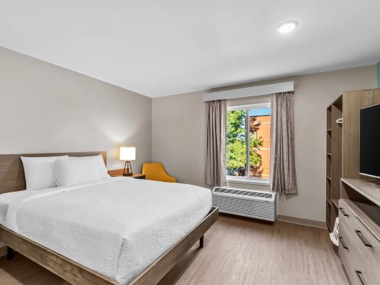 Echo Suites Extended Stay by Wyndham Sterling