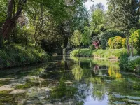 "Vicinia" with garden in the castle