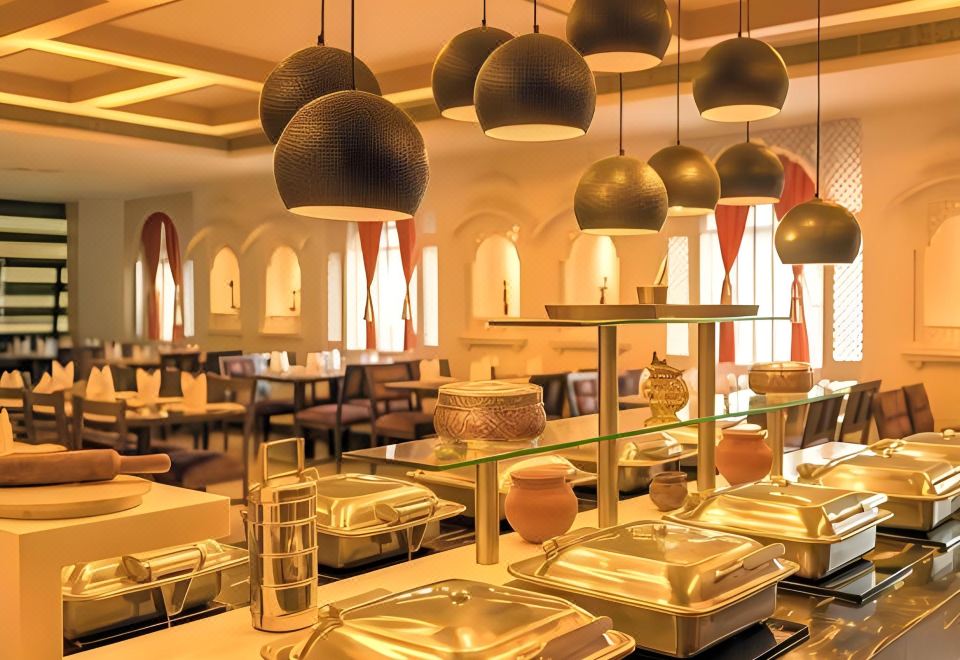 Howard Plaza The Fern - An Ecotel Hotel Agra Over view