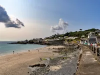 Coastal Home in Cornwall with Stunning Sea Views