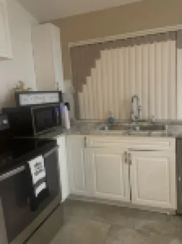 Beautiful home located in Southfield Mi. Quite friendly neighborhood