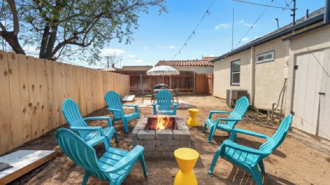 Sunset Mesa • Spa• Ac • 10+ Guests •Theatre• Downtown• Beach • 3 Bed/2 Bath