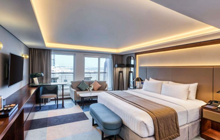 Queen Elizabeth 2 Hotel