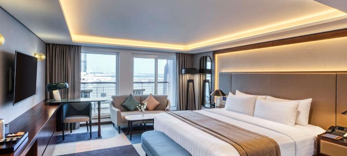 Queen Elizabeth 2 Hotel Hotels in Dubai