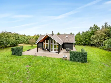 "Yvonna" - 350m to the Fjord