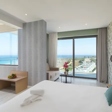 Leonardo Crystal Cove Hotel & Spa – Adults Only
