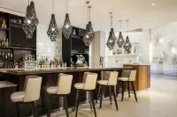 Renaissance Santo Domingo Jaragua Hotel & Casino - С баром