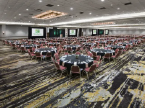 โรงแรม ฮอลิเดย์ อินน์ สปริงเดล/เฟย์เอตต์วิลล์ แอเรีย บาย IHG โรงแรมในสปริงเดล