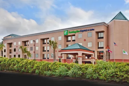 Holiday Inn Express & Suites Lawrenceville