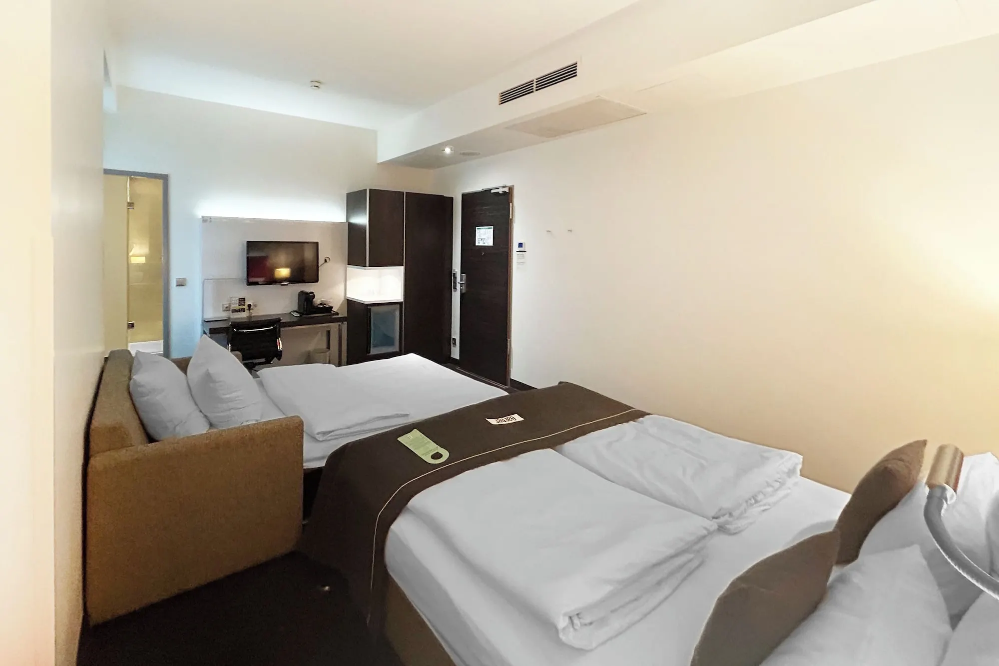 Garner Hotel Berlin - Mitte, an IHG Hotel Zimmer Photos