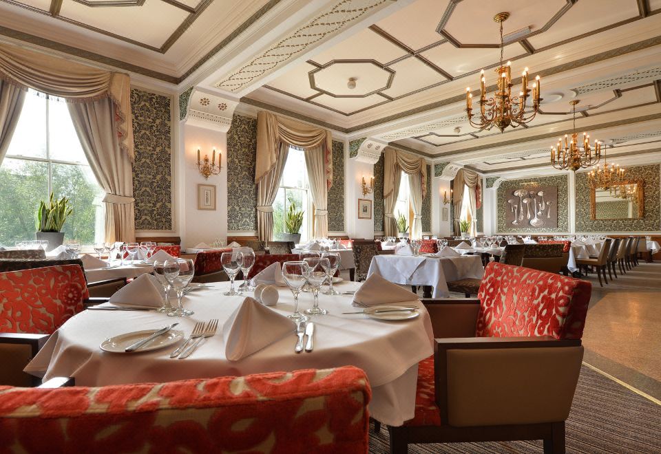 3. 크라운 플라자 ..