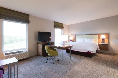 Hampton Inn & Suites Fayetteville Hotels in Fayetteville