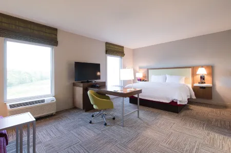 Hampton Inn & Suites Fayetteville