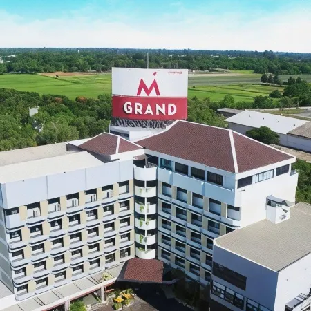 M Grand Hotel Roi Et