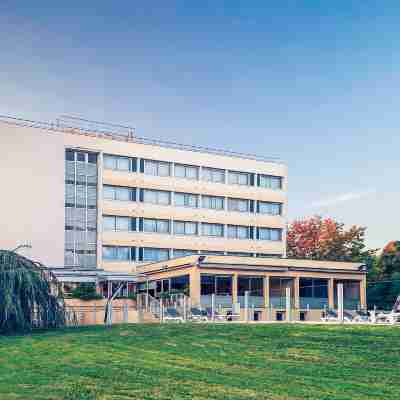 Hôtel Mercure Mâcon Bord de Saône Hotel Exterior