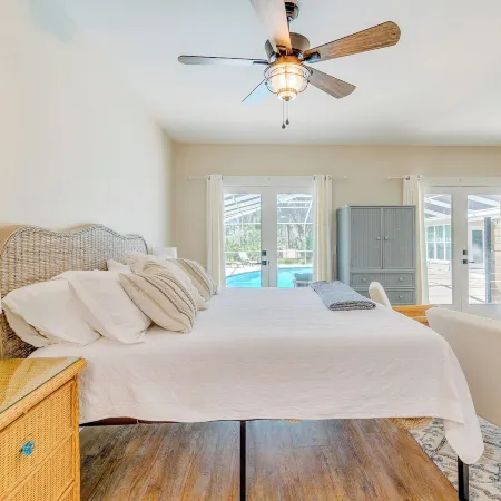 Cozy Ocala Retreat w/ Pool, Screened Lanai!