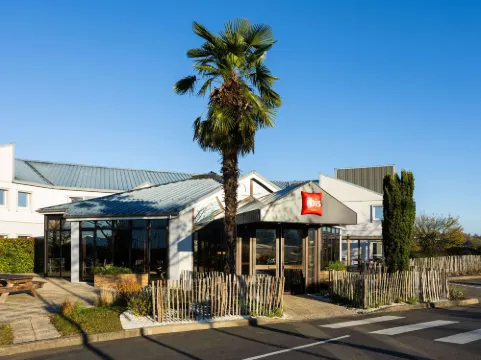 宜必思昂古萊姆北飯店