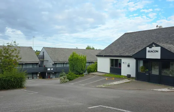 卡迪夫燈塔酒店