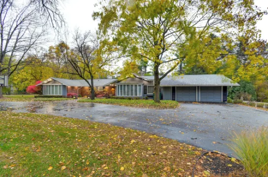 Spacious Rochester Home w/ Heated Pool & Hot Tub!