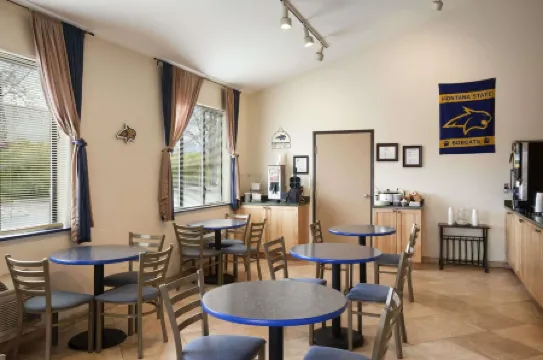 Super 8 by Wyndham Bozeman