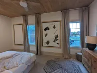 Wine, Dine, Walk! Designer Style & Prime Location Modern 1st Floor Apartment Hotels in Geneva