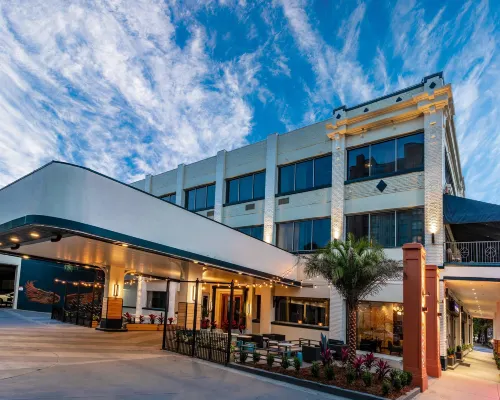 St Charles Coach House, Ascend Hotel Collection Hotels near Clay Square