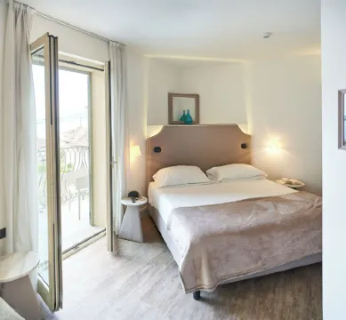 Hotel Al Campanile - Luxury Suites & Apartments