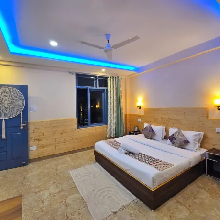 Aangan Royal Stay - Your Mountain Home in Dharamshala