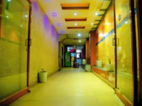 Hotel Breezeland - Erode Railway Station Hotels in Erode