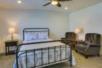 2 Mi to Zootah: Providence Townhome w/ Fireplaces