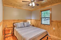 Silver Creek Cabin w/ Hiking < 1 Mi to Town! - WiFi