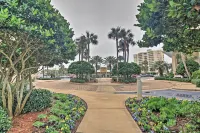 Beachfront Destin Condo w/ Pool & Harbor View! - Condos